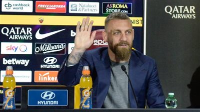 لخلافة مورينيو.. دي روسي مرشح لتدريب ذئاب العاصمة