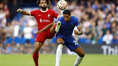 ليفربول يخطط لإقناع تشيلسي بالتخلى عن أبرز مدافعيه 
