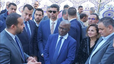  رئيس تنظيم الاتصالات ومدير مكتب التنمية بالاتحاد الدولي يزوران قرى 