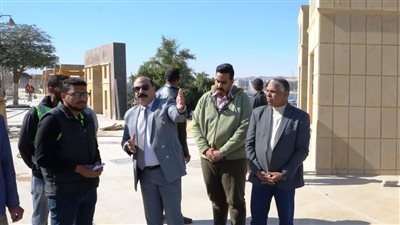 محافظ أسوان يتابع معدلات الإنجاز بمشروع ممشى أهل مصر