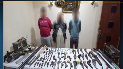 ضبط ورشة لتصنيع وبيع الأسلحة النارية غير المرخصة في سوهاج