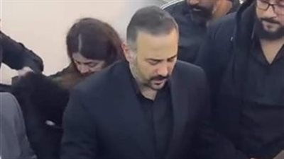 قصي خولي يعلق على قراءة القرآن الكريم في عزاء والده (فيديو وصور)