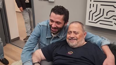 كريم محمود عبد العزيز وجورج وسوف يغنيان 