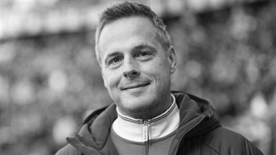 وفاة رئيس نادى هيرتا برلين الألماني بشكل مفاجىء بعمر 43 عامًا