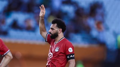 محمد صلاح خارج معسكر منتخب مصر بالاتفاق مع وزير الرياضة وحسام حسن