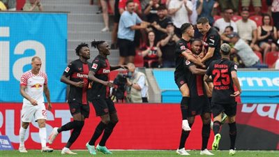 باير ليفركوزن يواجه لايبزيج في مباراة قوية بالدوري الألماني