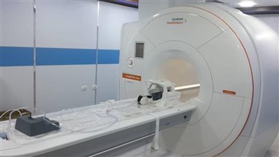 بعد مد ساعات العمل.. مواعيد وتكلفة الخدمة بوحدة الرنين المغناطيسي بالمستشفى الجديد جامعة سوهاج 