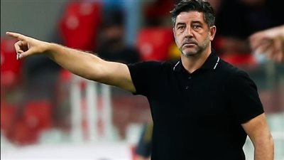 دعوى قضائية تطالب بفسخ التعاقد مع روي فيتوريا المدير الفنى للمنتخب