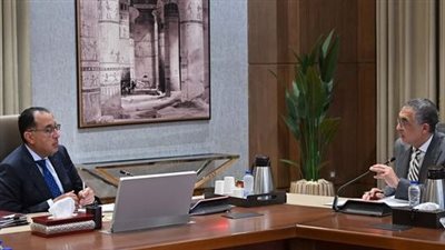 رئيس الوزراء يتابع عددا من ملفات عمل الهيئة العامة للاستثمار