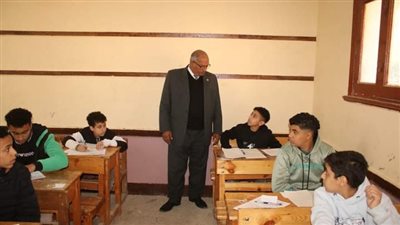 استبعاد وإحالة إدارية من امتحانات الشهادة الإعدادية بالواسطى للتحقيق لوجود موانع لديها