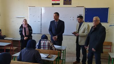 تعليم الجيزة: إلغاء امتحان طالبتين وتحويل ملاحظين للتحقيق