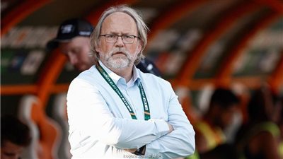 مدرب جامبيا يعلن الرحيل بعد الخسارة من الكاميرون والخروج من أمم إفريقيا