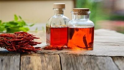 9 فوائد للشعر عند استخدامك لزيت الفلفل الحار.. تعرفي عليها 