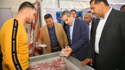محافظ الغربية يفتتح معرضا جديدا لبيع السلع بأسعار مخفضة بحي ثان طنطا