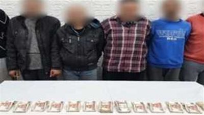 تثبيت موظف مصلحة الضرائب المصرية بالطريق العام وسرقة نصف مليون من حقيبته 