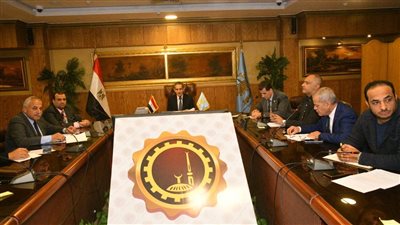 تفاصيل عقد اجتماعا موسعا لمحافظ الغربية مع مربي النحل ومصنعي العسل بالغربية