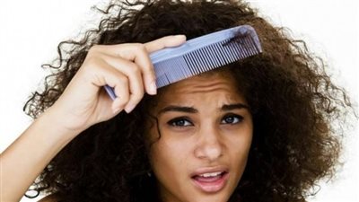 الروتين اليومي للعناية بالشعر المجعد في الشتاء