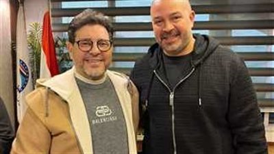 كواليس تصالح الفنان هاني شاكر والنائب أحمد دياب في قضية السب والقذف