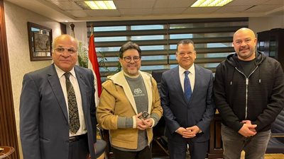 محمد عثمان يكشف الصلح بين أحمد دياب وهاني شاكر 