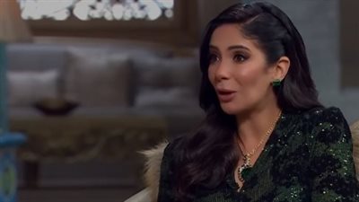 إسعاد يونس تشوق الجمهور لحلقة منى زكي في صاحبة السعادة.. بهذا الفيديو