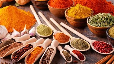 أسماء أشهر التوابل الهندية لمذاق مميز وفوائد صحية لا حصر لها