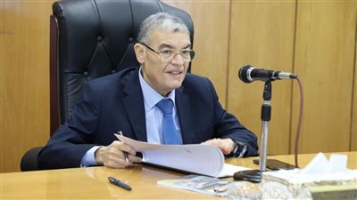 محافظ المنيا يؤكد رفع درجة الاستعداد لمواجهة التقلبات الجوية