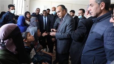 محافظ المنيا يوجه بمتابعة حالة 37 شخصا أصيبوا بتسمم غذائى بمركز العدوة 