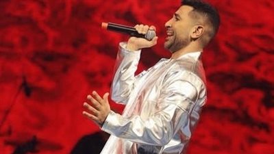 بالصور أحمد سعد يشعل حفله في القرية العالمية