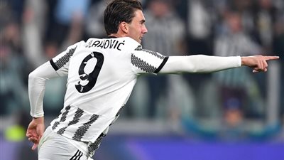 سيسجل 50 هدف بالموسم مثل هالاند.. أسطورة ميلان يطالب جوارديولا بضم فلاهوفيتش