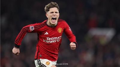 مانشستر يونايتد يقسو على وست هام بثلاثية في الدوري الإنجليزي