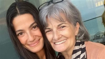 تعرف على موعد عزاء والدة تارا عماد