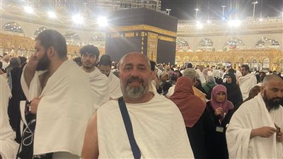 مدير الكرة بنادي بلدية المحلة يؤدي مناسك العمرة عقب الخروج من كأس الرابطة