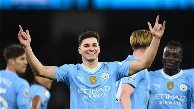 مانشستر سيتي يواجه برينتفورد في مواجهة مرتقبة بالدوري الإنجليزي