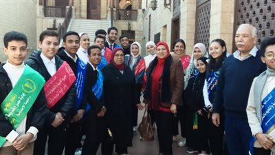 «تعليم القاهرة» تنظم زيارة لطلاب المرحلتين الإعدادية والثانوية لمجمع الأديان (صور)
