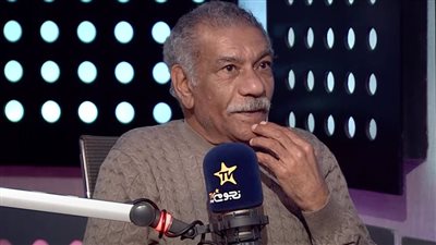 سيد رجب يكشف سر غيابه عن المسرح