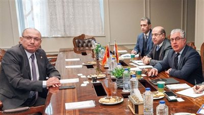 رئيس اقتصادية قناة السويس يستقبل السفير التركي بالقاهرة لبحث التعاون