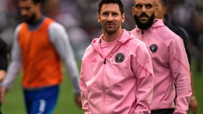 ليونيل ميسي يثير أزمة سياسية في هونج كونج