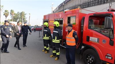 محافظ الدقهلية يشهد استلام سيارتي إطفاء ولنش إنقاذ نهري