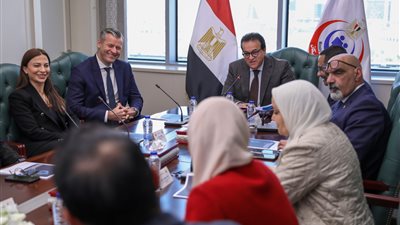 وزير الصحة يشهد توقيع بروتوكول تعاون حول 