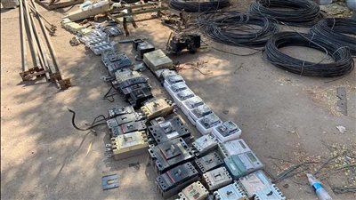 ضبط عاطل سرق مهمات شركة الكهرباء ومجلس مدينة العدوة بالمنيا 