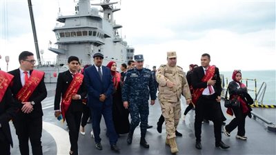 تفاصيل زيارة طلاب جامعة المنوفية إلى ميناء أبو قير البحري