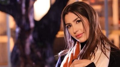 في عيد الحب.. جنات تطرح أغنية جمبك ومعاك