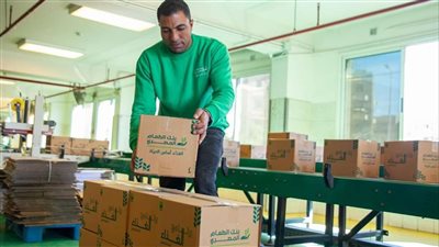 بنك الطعام المصري يطلق قافلة المساعدات الرابعة لإغاثة الفلسطينيين فى غزة