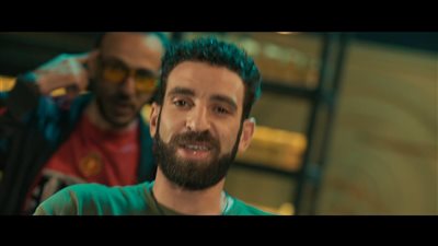 «طلبت كده» ديو غنائي يجمع بين دياسطي ومعجزة من فيلم درويلة