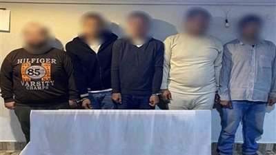 ضبط «5 عوطلية» من حلوان لارتكابهم أعمال مخلة بالقاهرة الجديدة