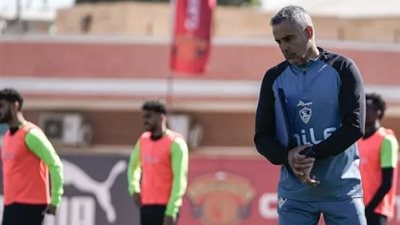  جوميز يحصل على تقرير سرى يكشف نقاط قوة وضعف الأهلي وتعرف على التشكيل المتوقع 