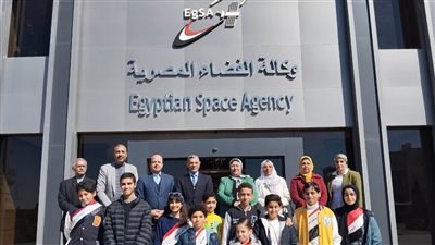 وكالة الفضاء تستقبل طلاب مبادرة التحول الرقمي بتعليم القاهرة