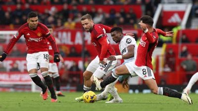 تن هاج يكشف إمكانية مشاركة ظهير أيسر الفريق أمام لوتون