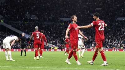 توتنهام يسقط أمام وولفرهامبتون بثنائية في الدوري الإنجليزي