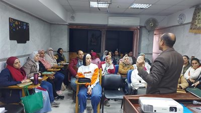 «الصحة» تنظم دورات تدريبية لرفع كفاءة الصيادلة بمحافظات الجمهورية